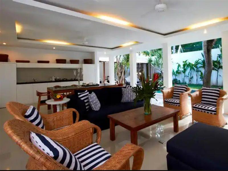 The One Astana Villa Sanur Exterior foto